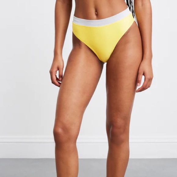 ☀️ Solid & Striped NWT Bikini Bottom - XS Minion Yellow - Candace Bottom - Picture 3 of 9